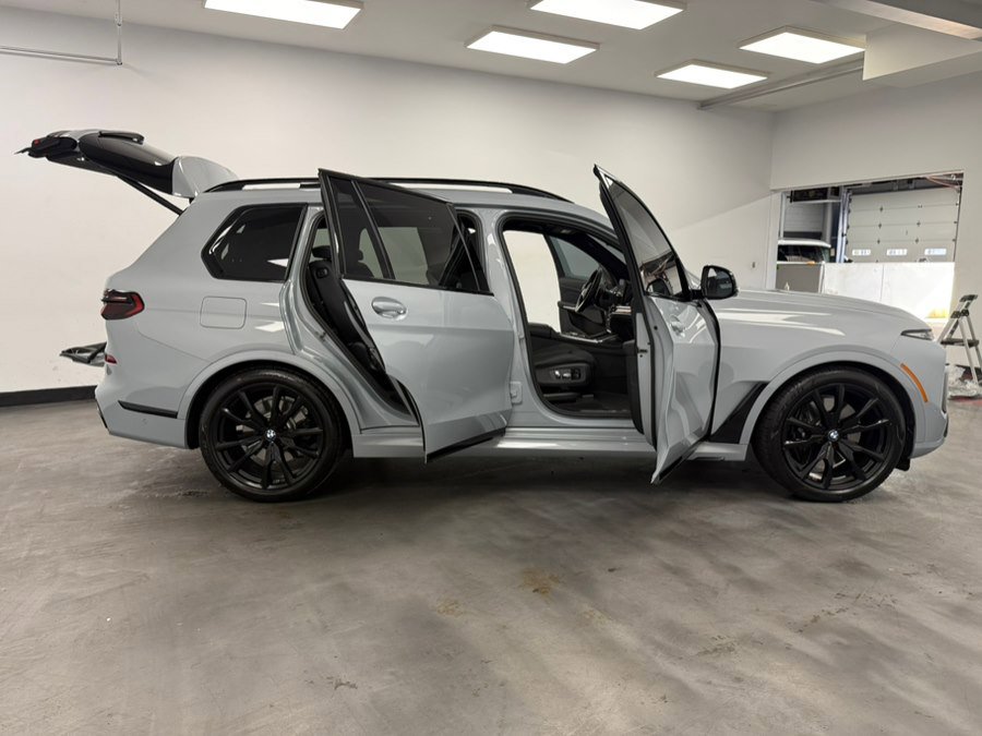 Used 2026 BMW X7 xDrive40i w/ Executive Package image 25