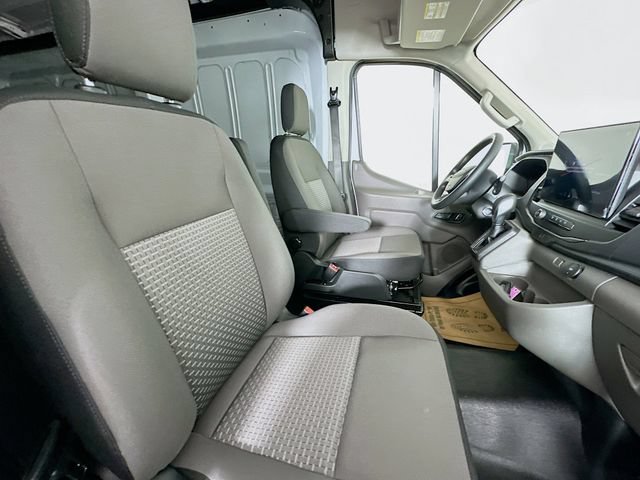 New 2026 Ford Transit 250 148 Medium Roof Extended AWD image 25