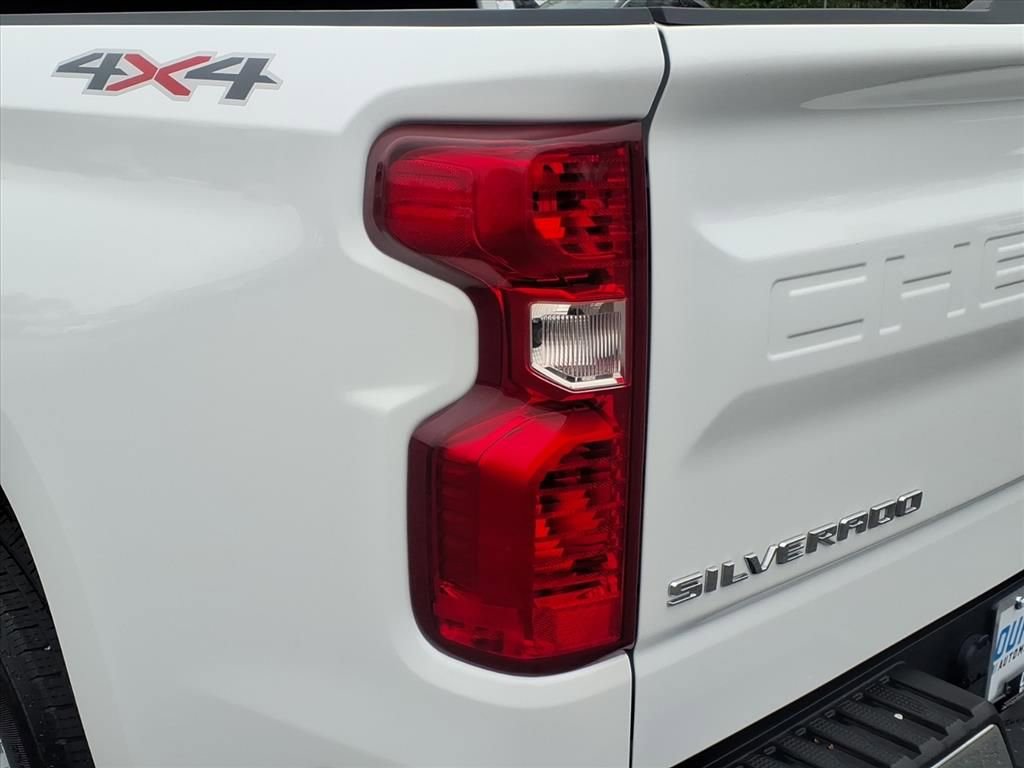 Used 2024 Chevrolet Silverado 1500 W/T w/ WT Value Package image 8