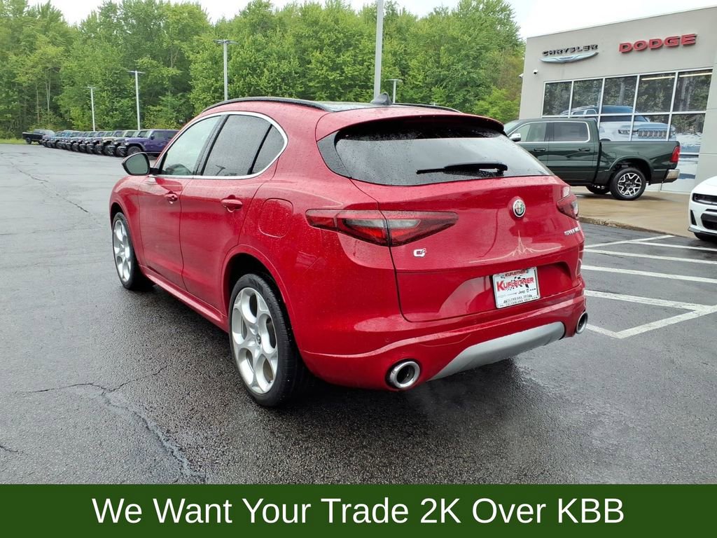 Used 2023 Alfa Romeo Stelvio Ti Lusso w/ Quick Order Package 22X Lusso AWD/4WD image 8