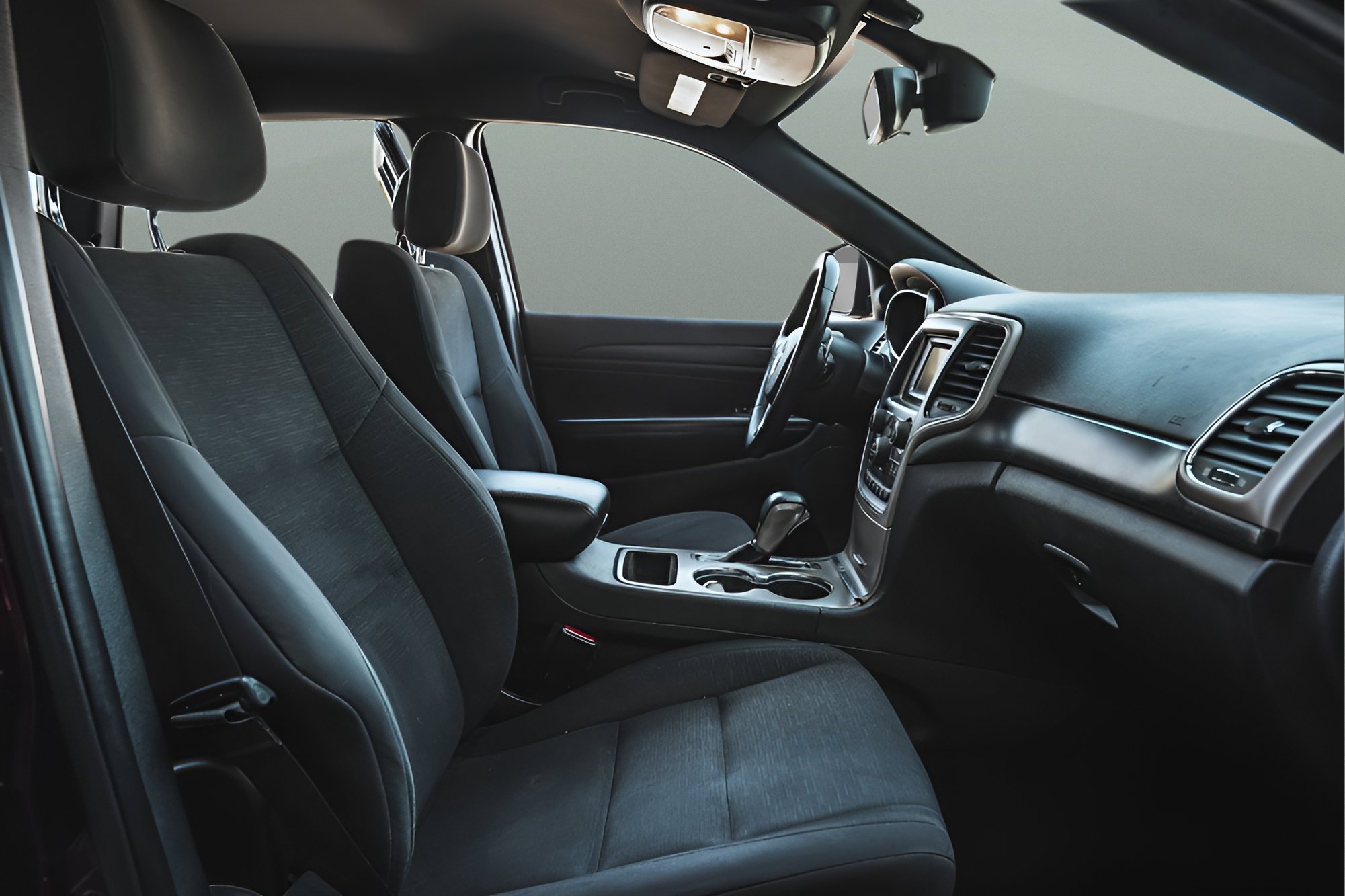 Used 2017 Jeep Grand Cherokee Laredo image 14