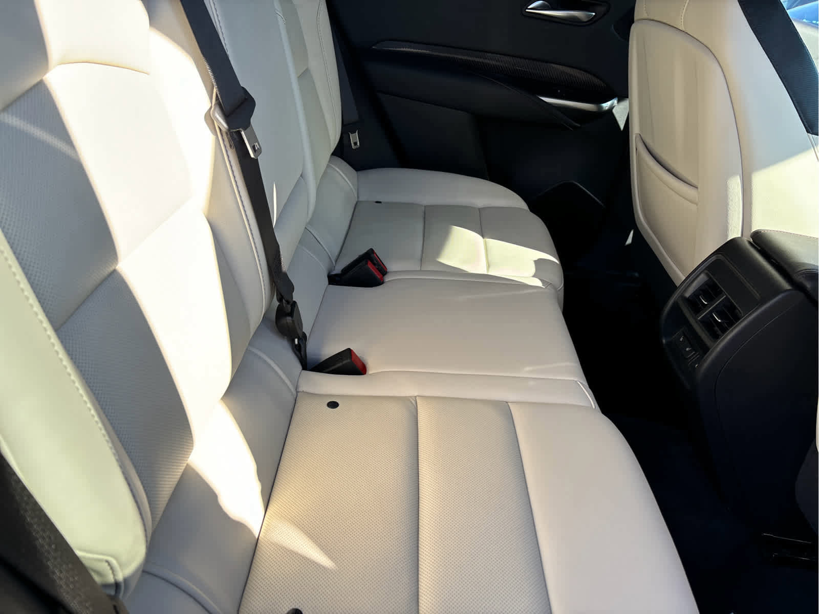 Used 2023 Cadillac XT4 Sport image 35