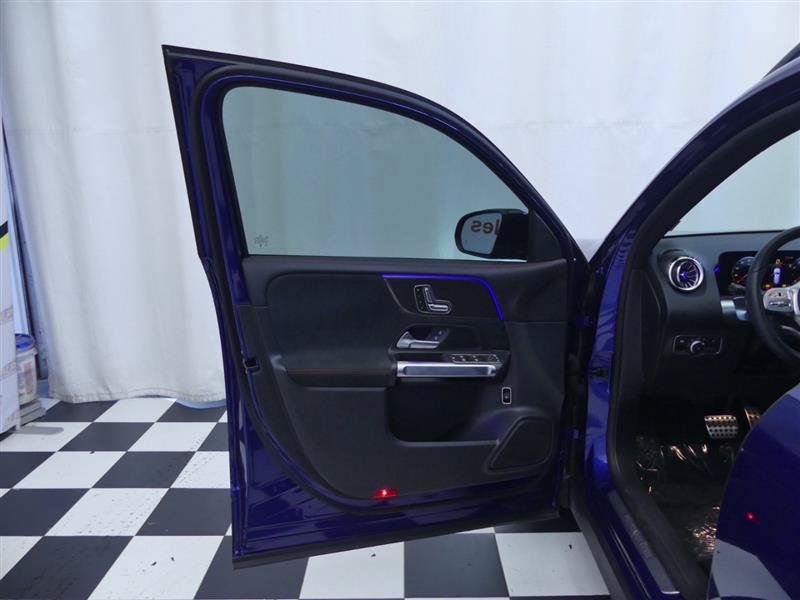 Used 2023 Mercedes-Benz GLB 250 w/ AMG Line image 22