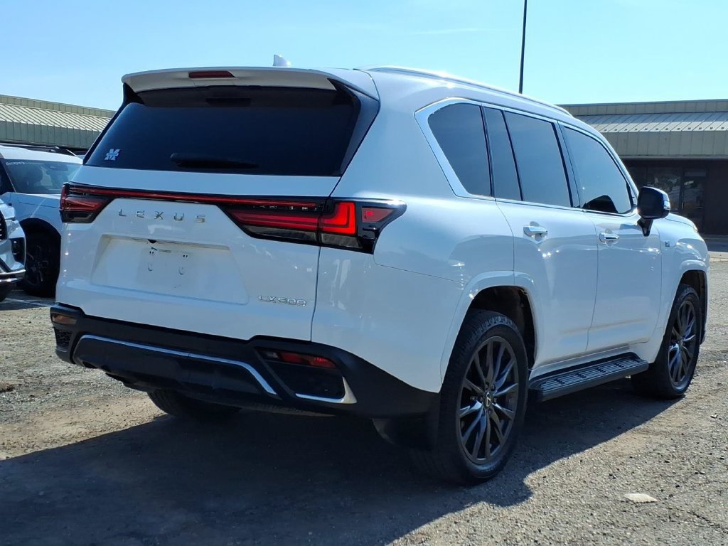 Used 2024 Lexus LX 600 F Sport AWD/4WD image 5