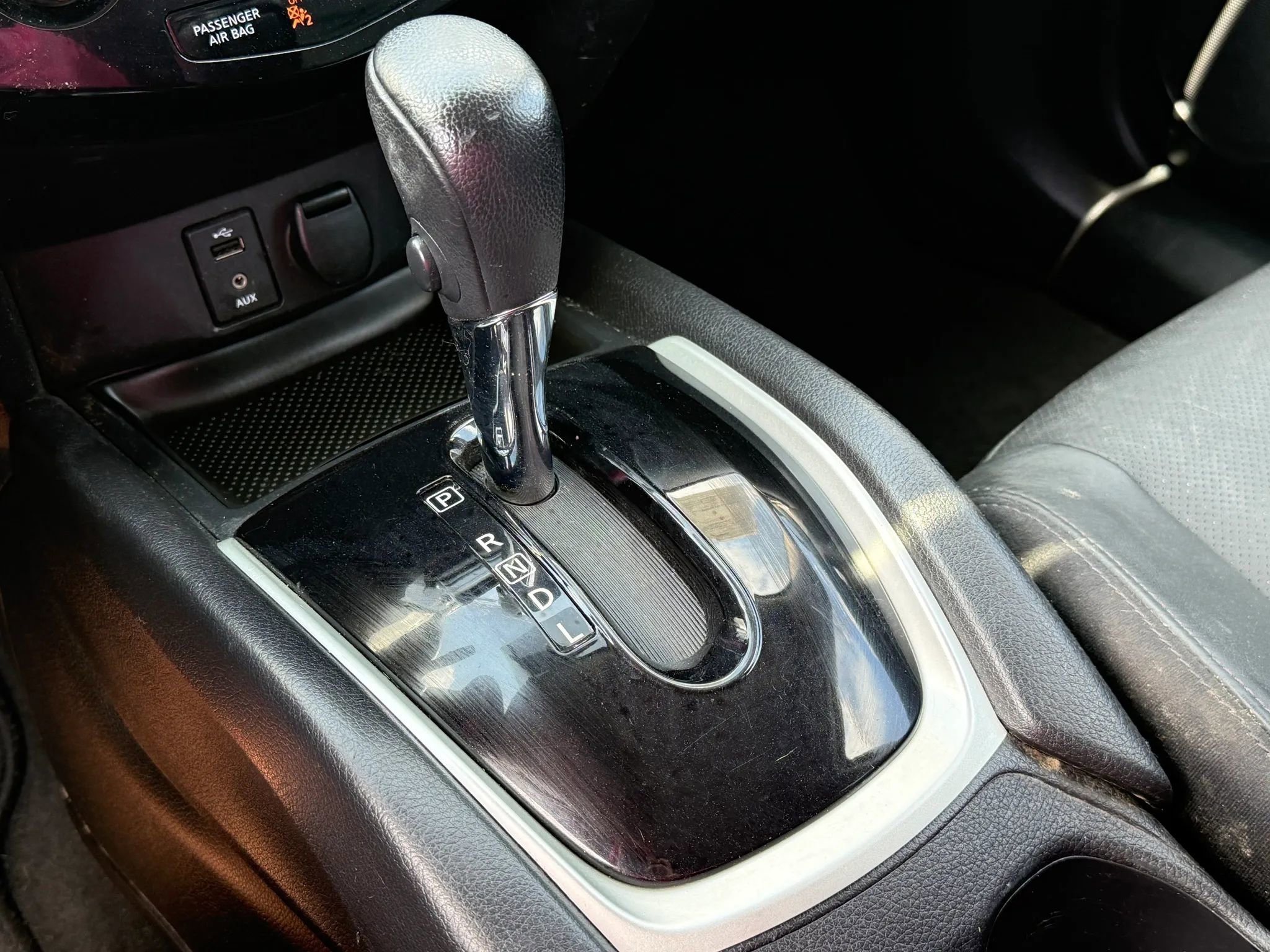 Used 2014 Nissan Rogue SL AWD/4WD image 27