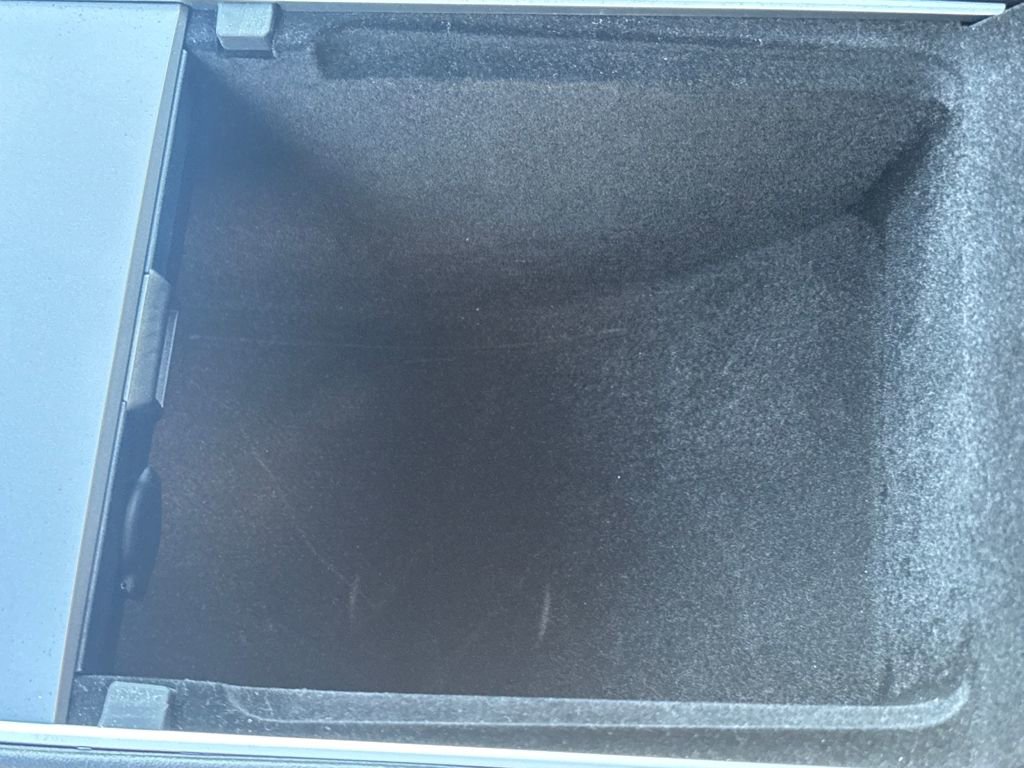 Used 2025 Tesla Model Y Long Range image 30