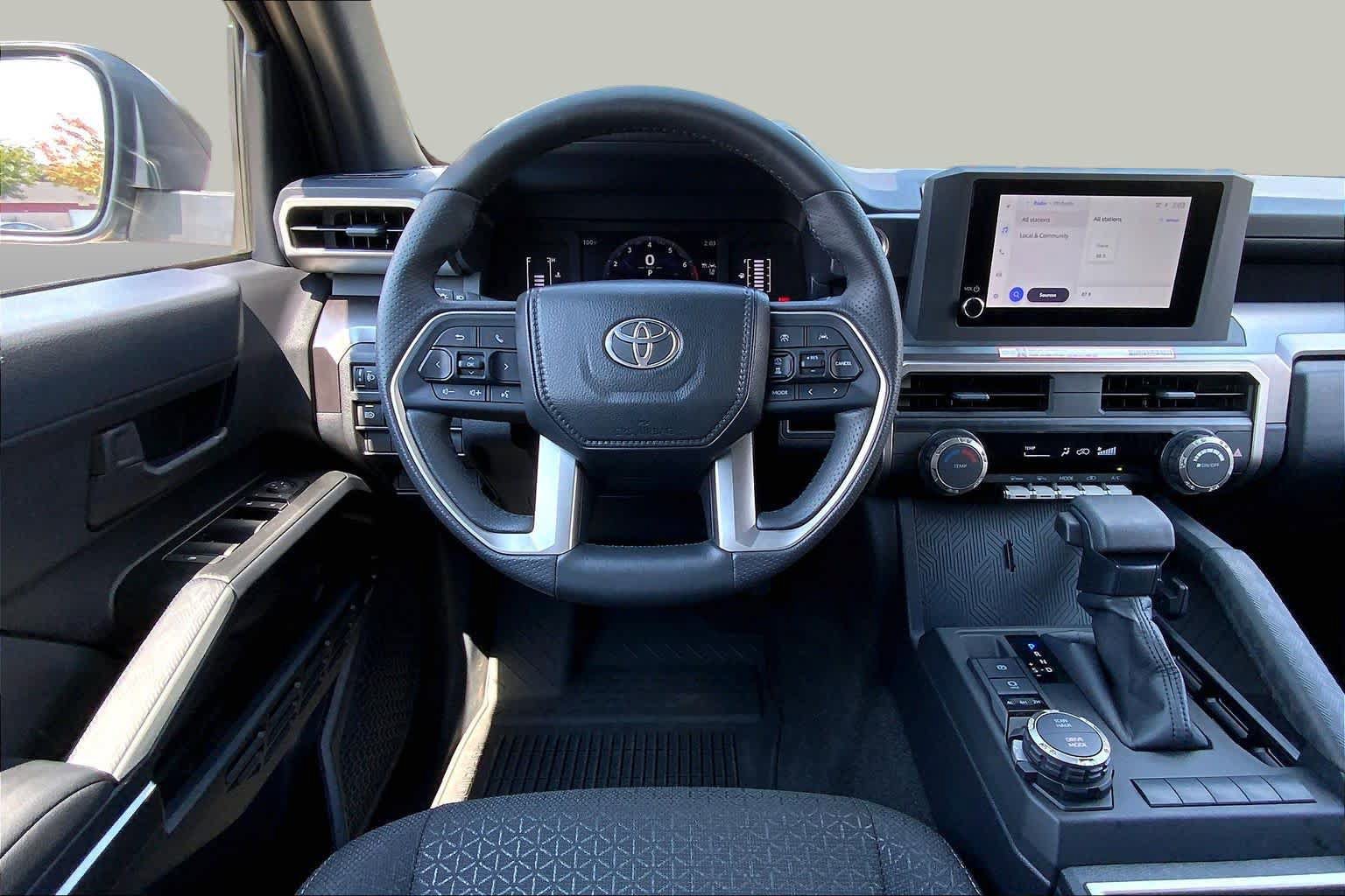 Used 2026 Toyota 4Runner SR5 AWD/4WD image 6