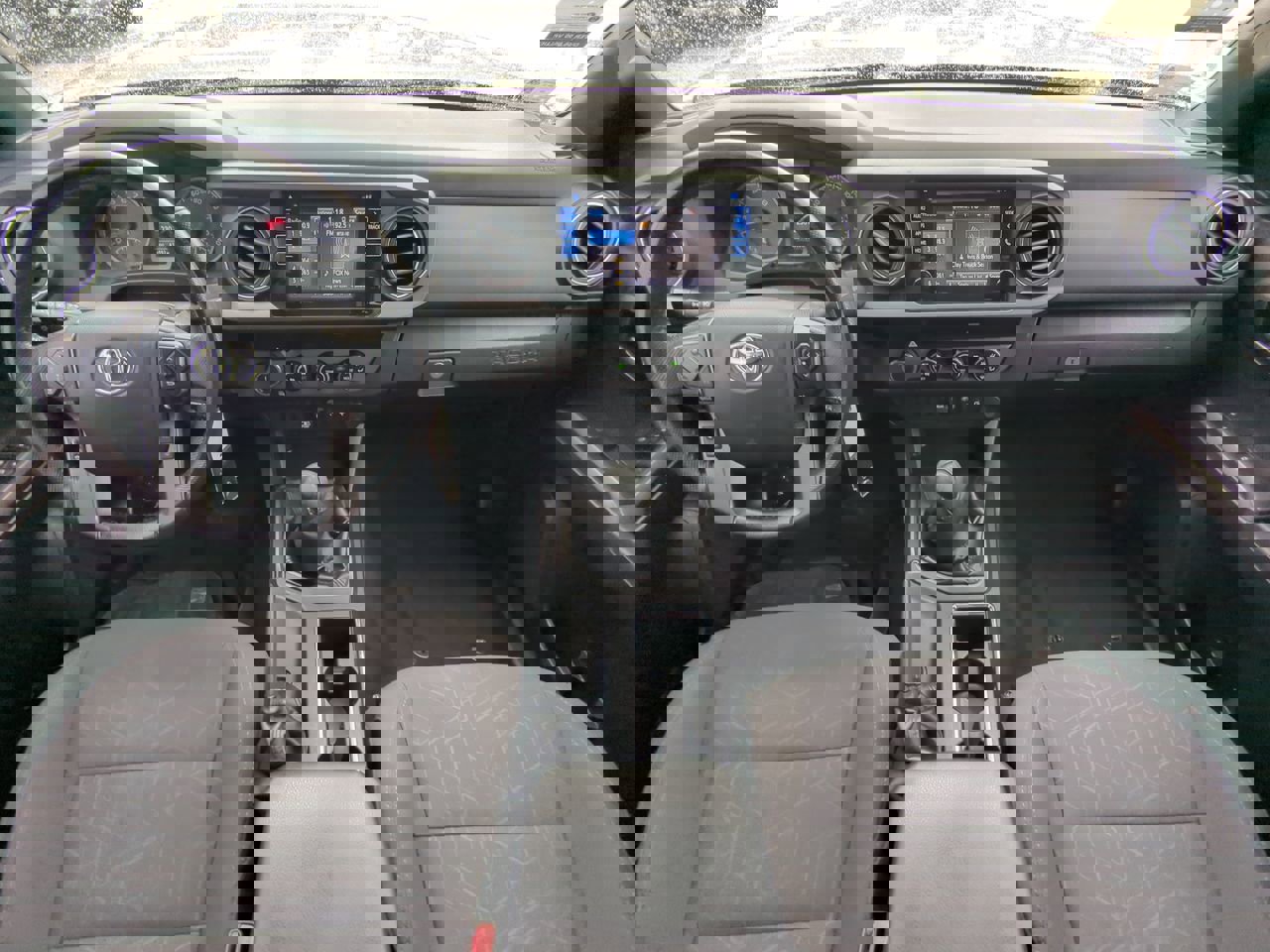 Used 2018 Toyota Tacoma TRD Off-Road image 15