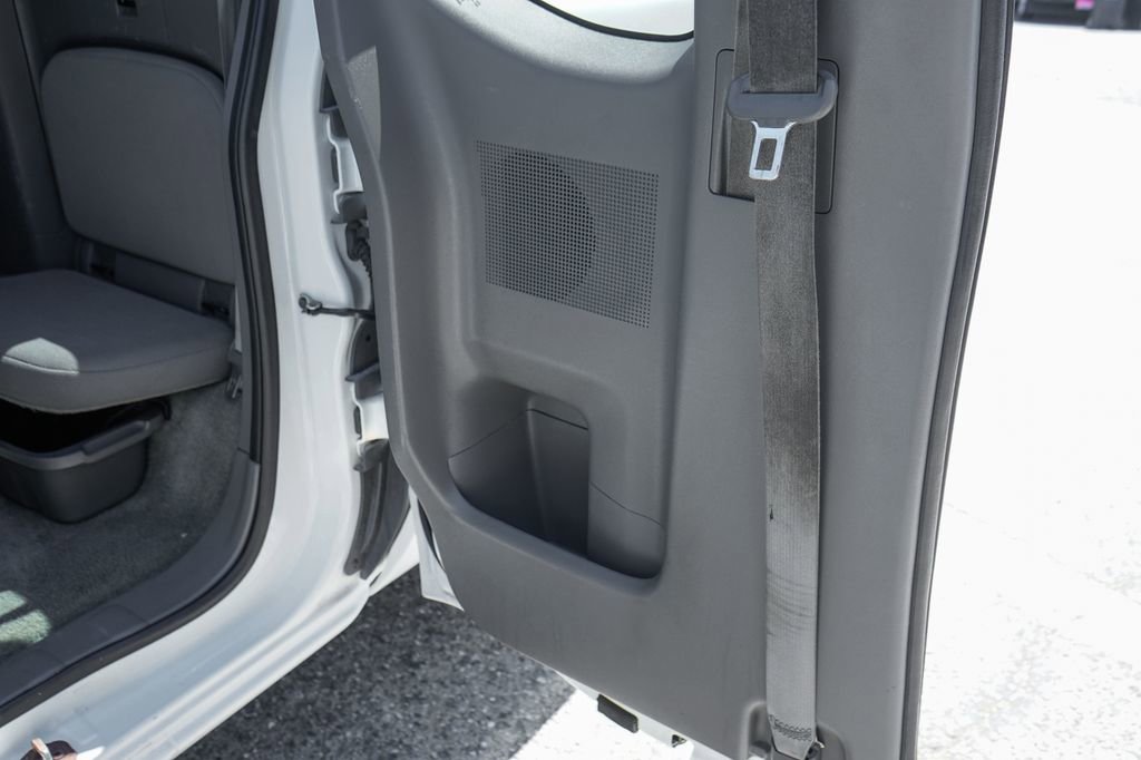 Used 2018 Nissan Frontier S RWD image 19