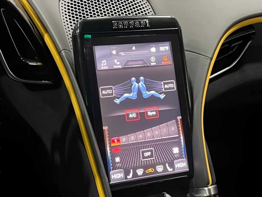 Used 2024 Ferrari Roma Spider image 17