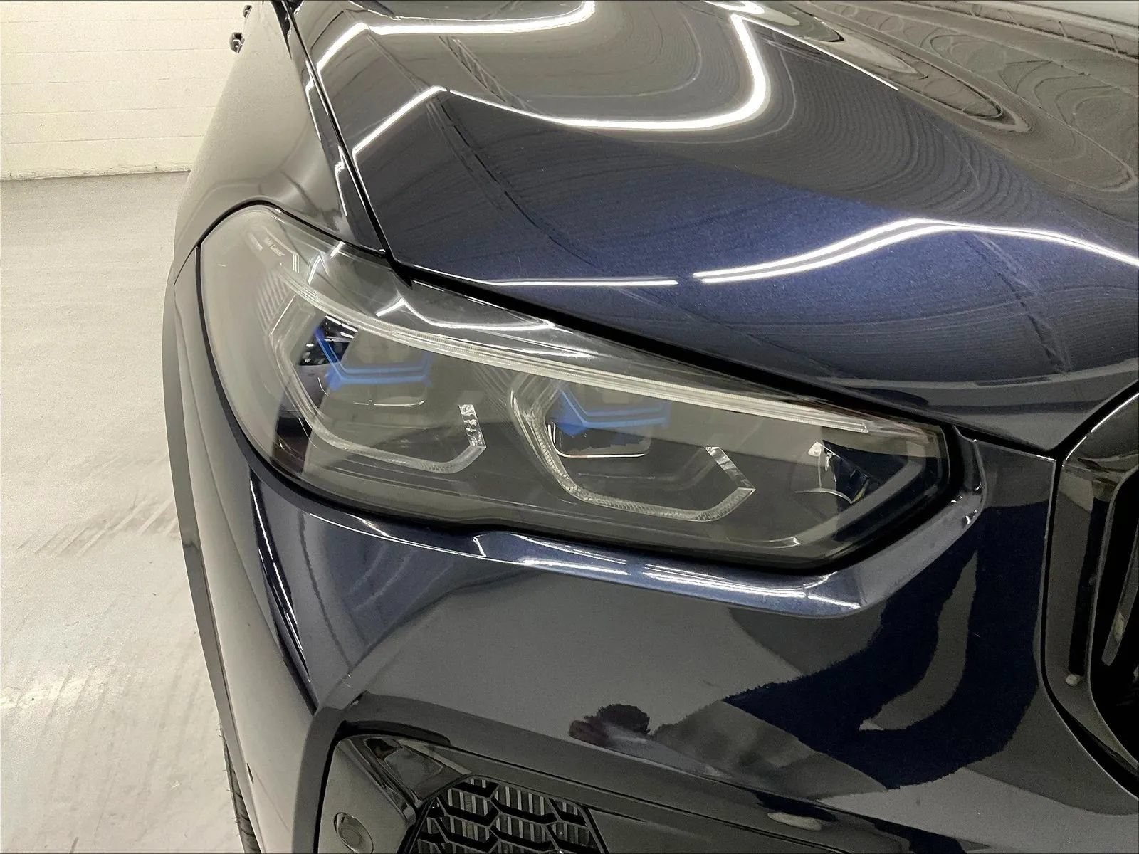 Used 2022 BMW X5 M w/ Competition Package 2 AWD/4WD image 37