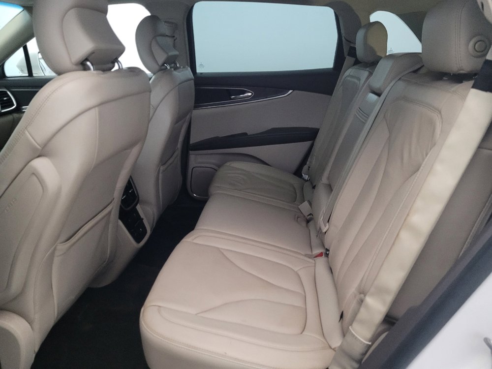 Used 2016 Lincoln MKX Reserve w/ Driver Assistance Package AWD/4WD image 18