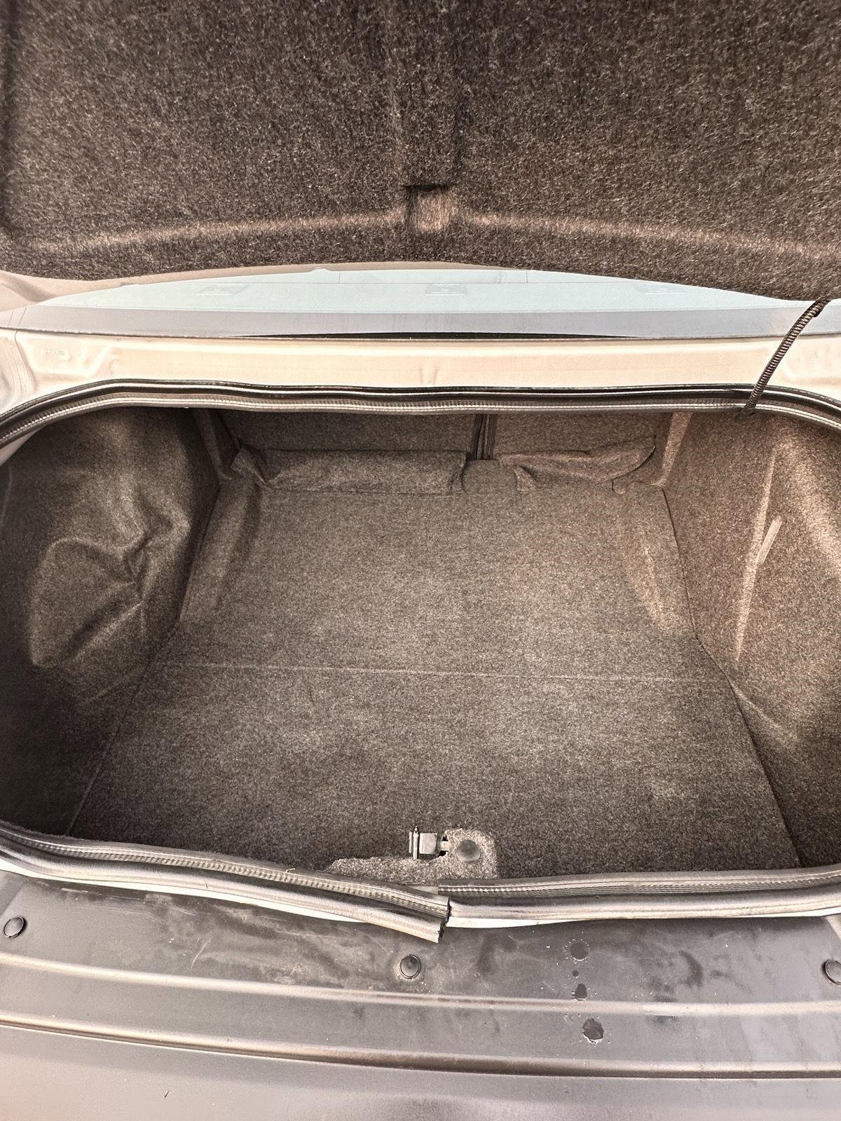 Used 2023 Dodge Challenger SXT image 12