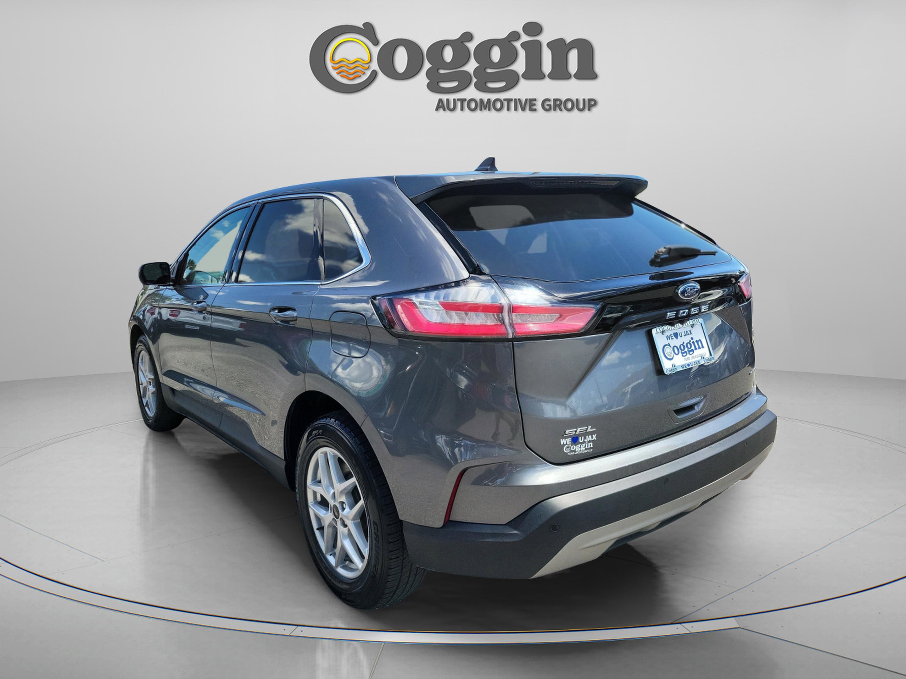 Used 2024 Ford Edge SEL AWD/4WD image 2
