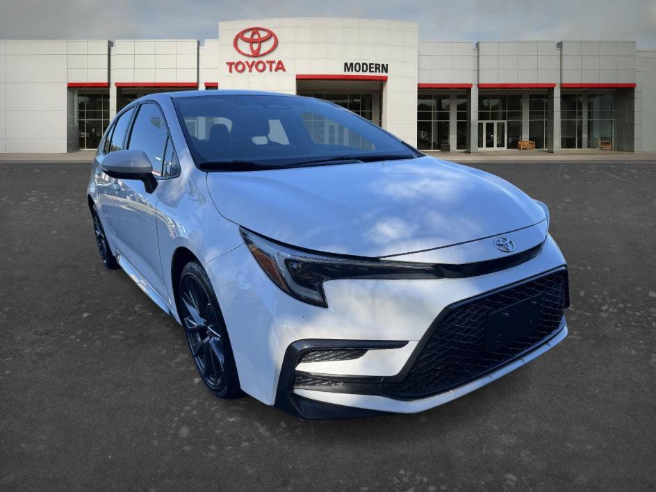 Certified 2024 Toyota Corolla SE FWD image 3