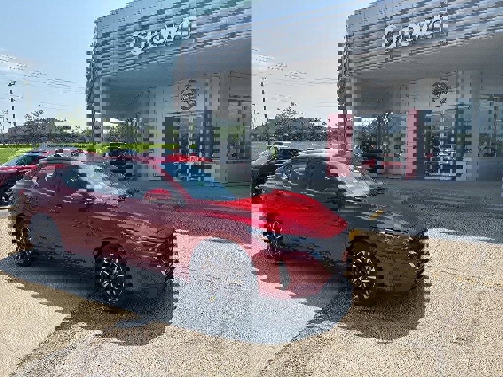 New 2025 Nissan Sentra SV w/ All-Weather Package