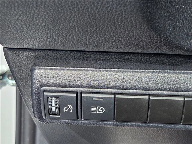 Used 2025 Toyota Corolla LE image 8