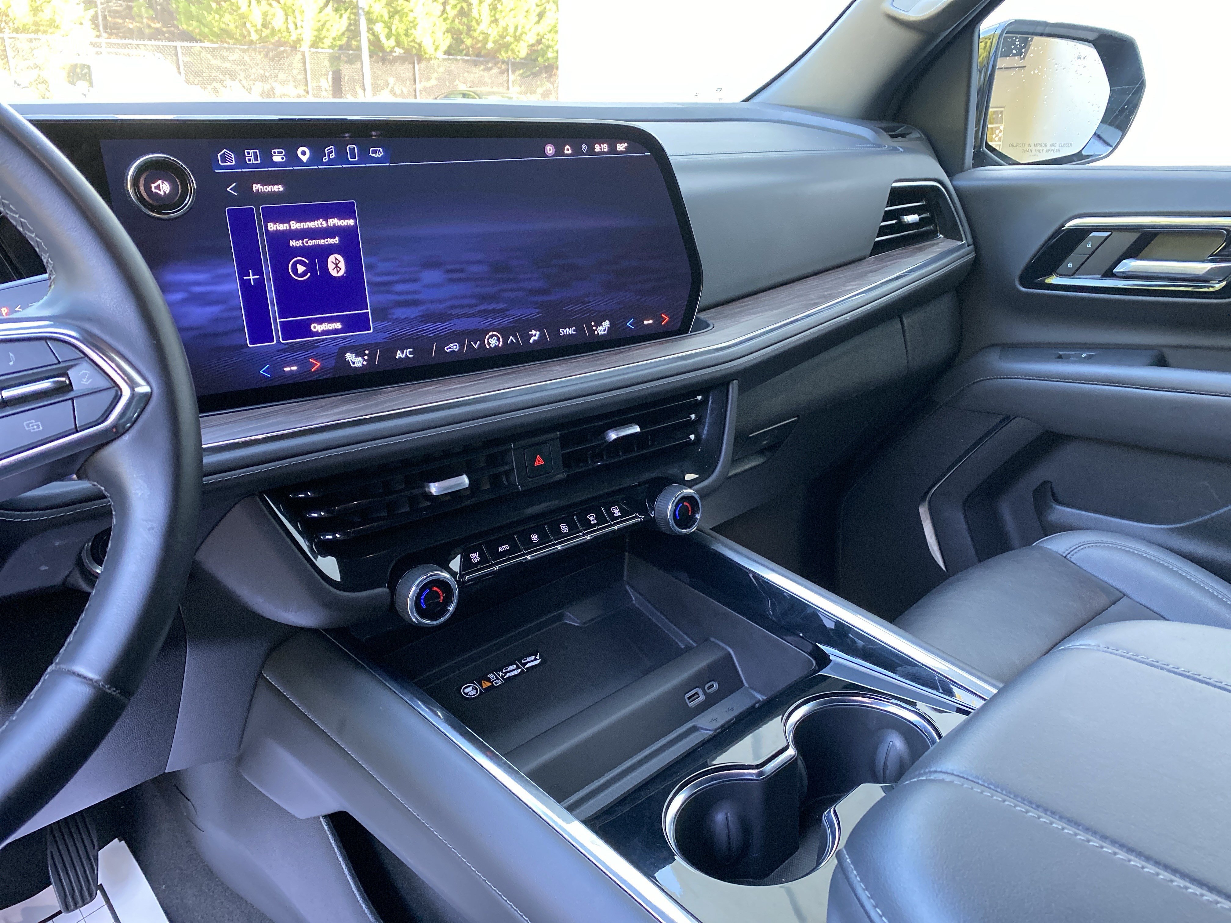 Used 2025 Chevrolet Tahoe LT AWD/4WD image 25