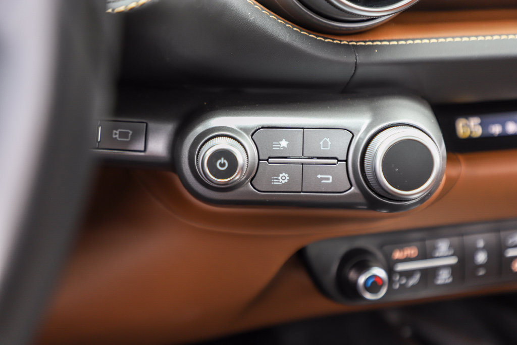 Used 2021 Ferrari 812 GTS RWD image 45