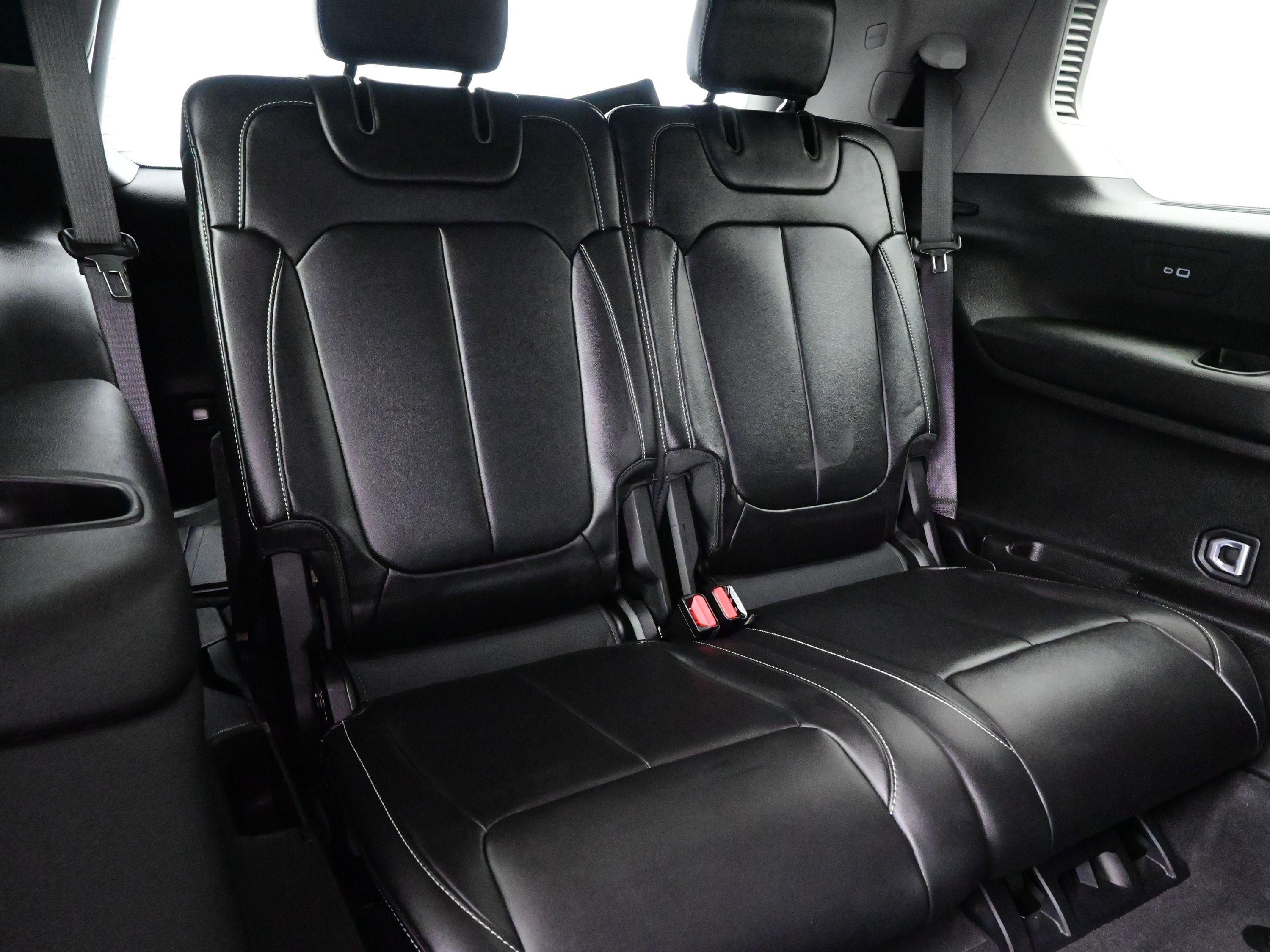 Used 2022 Jeep Grand Cherokee L Limited image 17