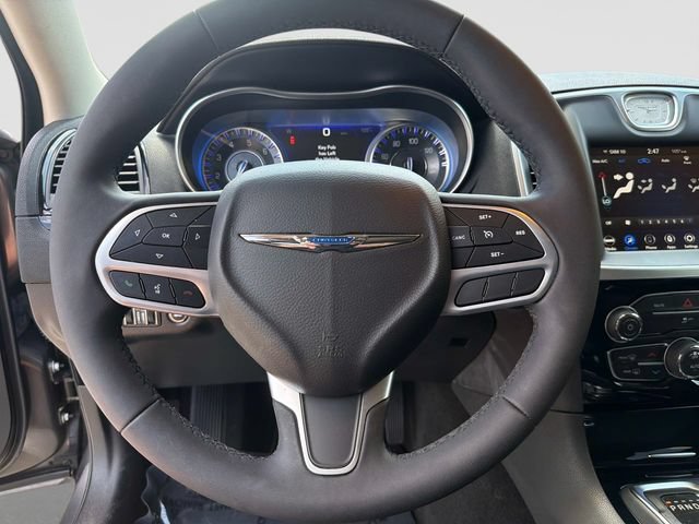 Used 2023 Chrysler 300 Touring w/ Sport Appearance Package RWD image 25