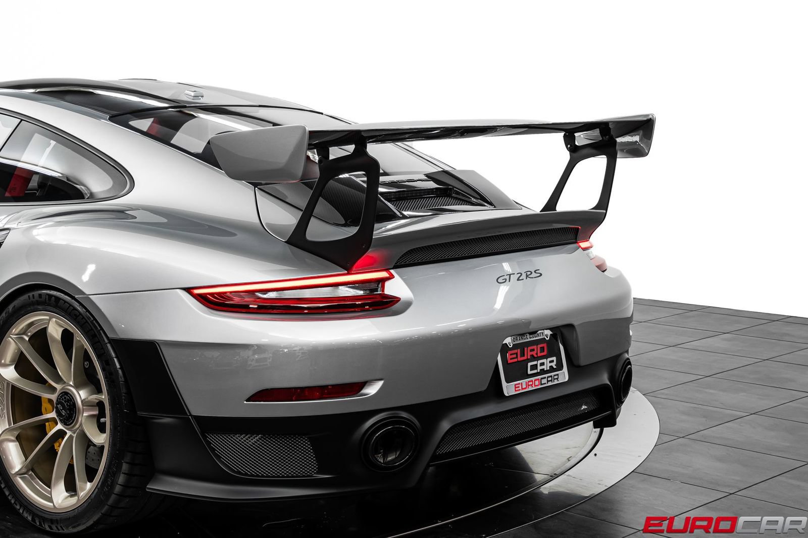 Used 2019 Porsche 911 GT2 RS RWD image 24