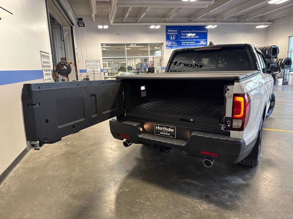 New 2026 Honda Ridgeline Black Edition image 24