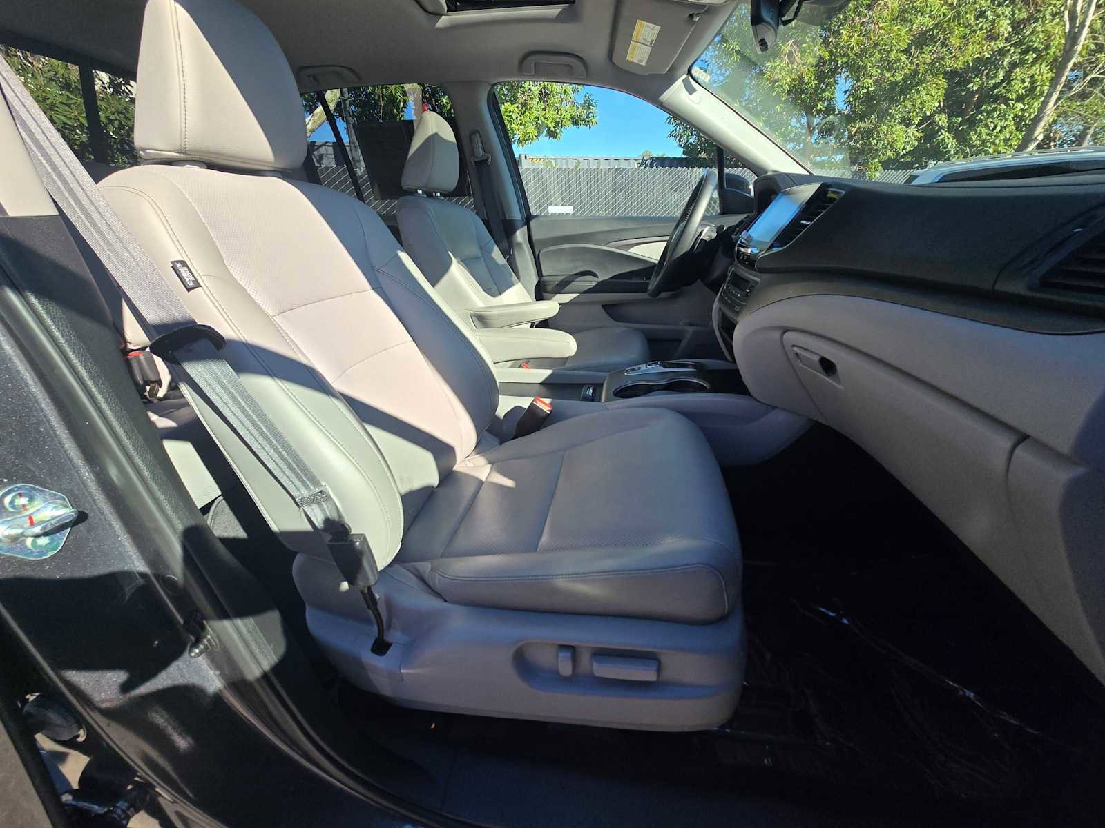 Used 2022 Honda Ridgeline RTL-E image 11