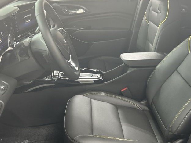 New 2026 Chevrolet Trax ACTIV w/ Sunroof Package FWD image 13