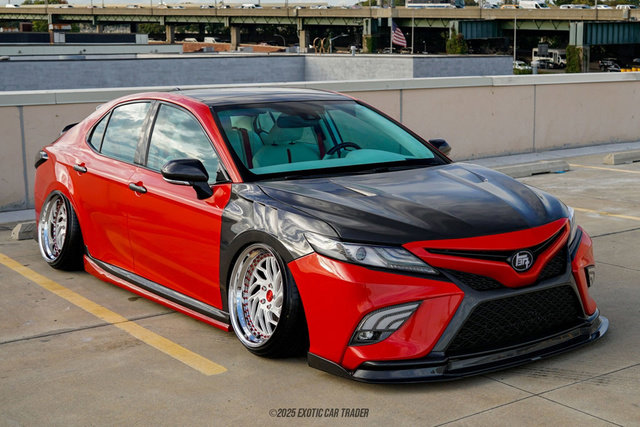 Used 2019 Toyota Camry XSE image 12