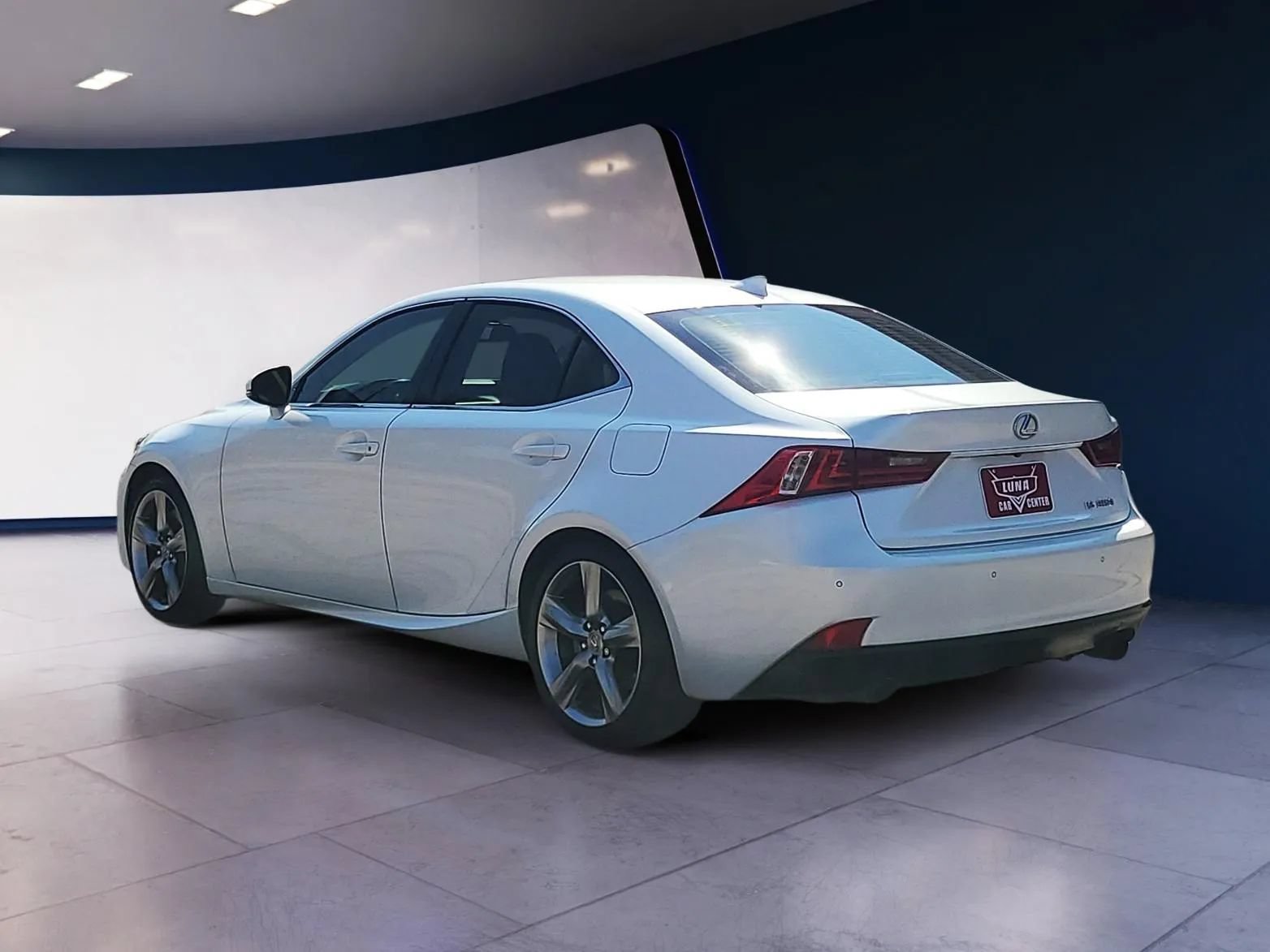 Used 2016 Lexus IS 350 w/ Navigation System Package RWD image 3