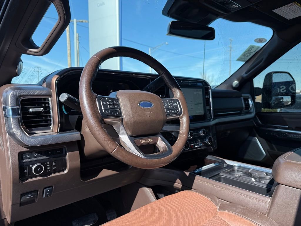 Used 2023 Ford F250 King Ranch w/ FX4 Off-Road Package image 10