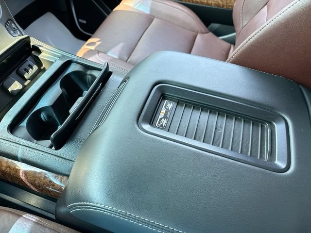 Used 2019 Chevrolet Tahoe Premier w/ Premier Plus Edition AWD/4WD image 21