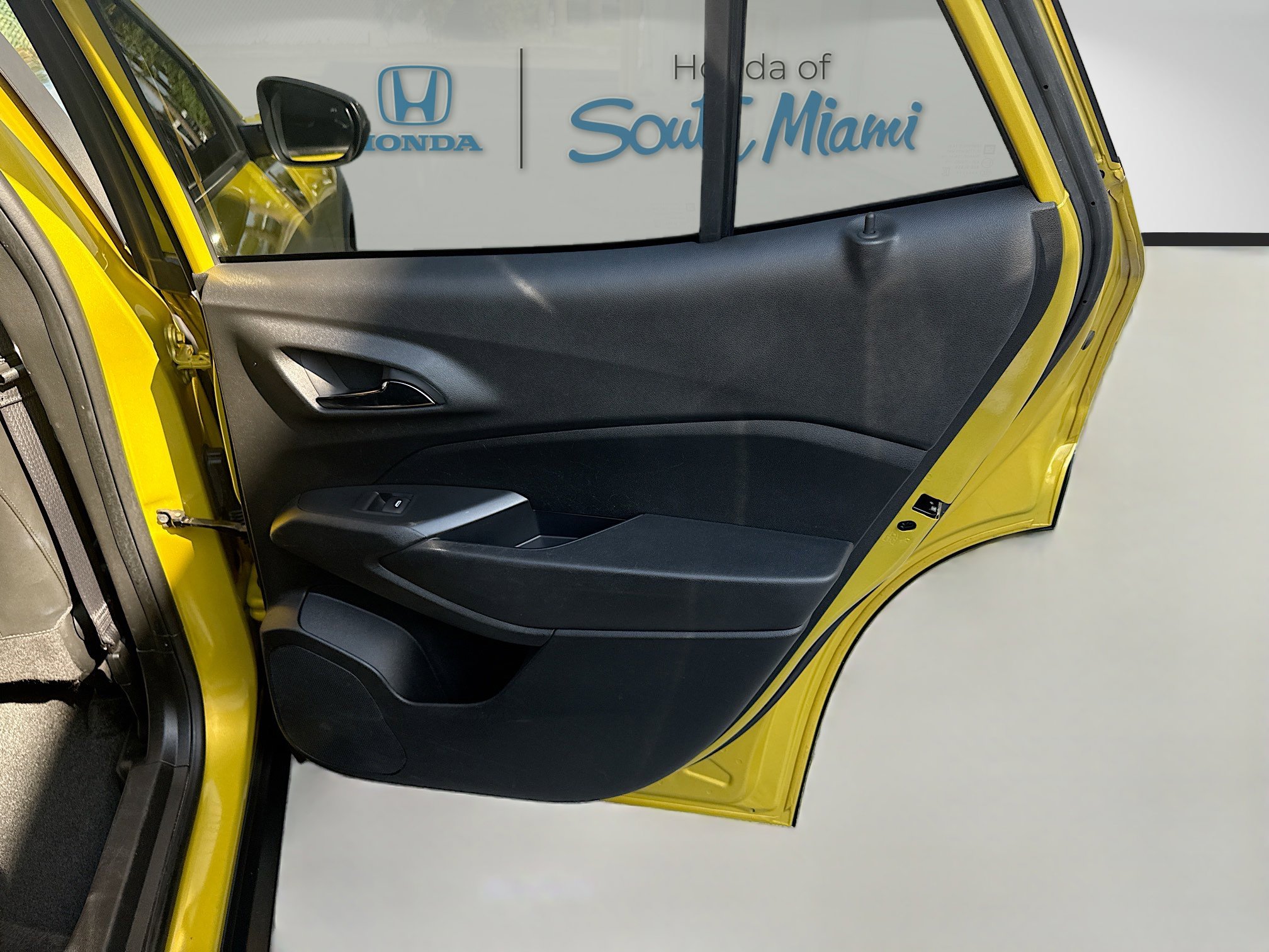 Used 2024 Chevrolet Trax RS w/ Driver Confidence Package image 29