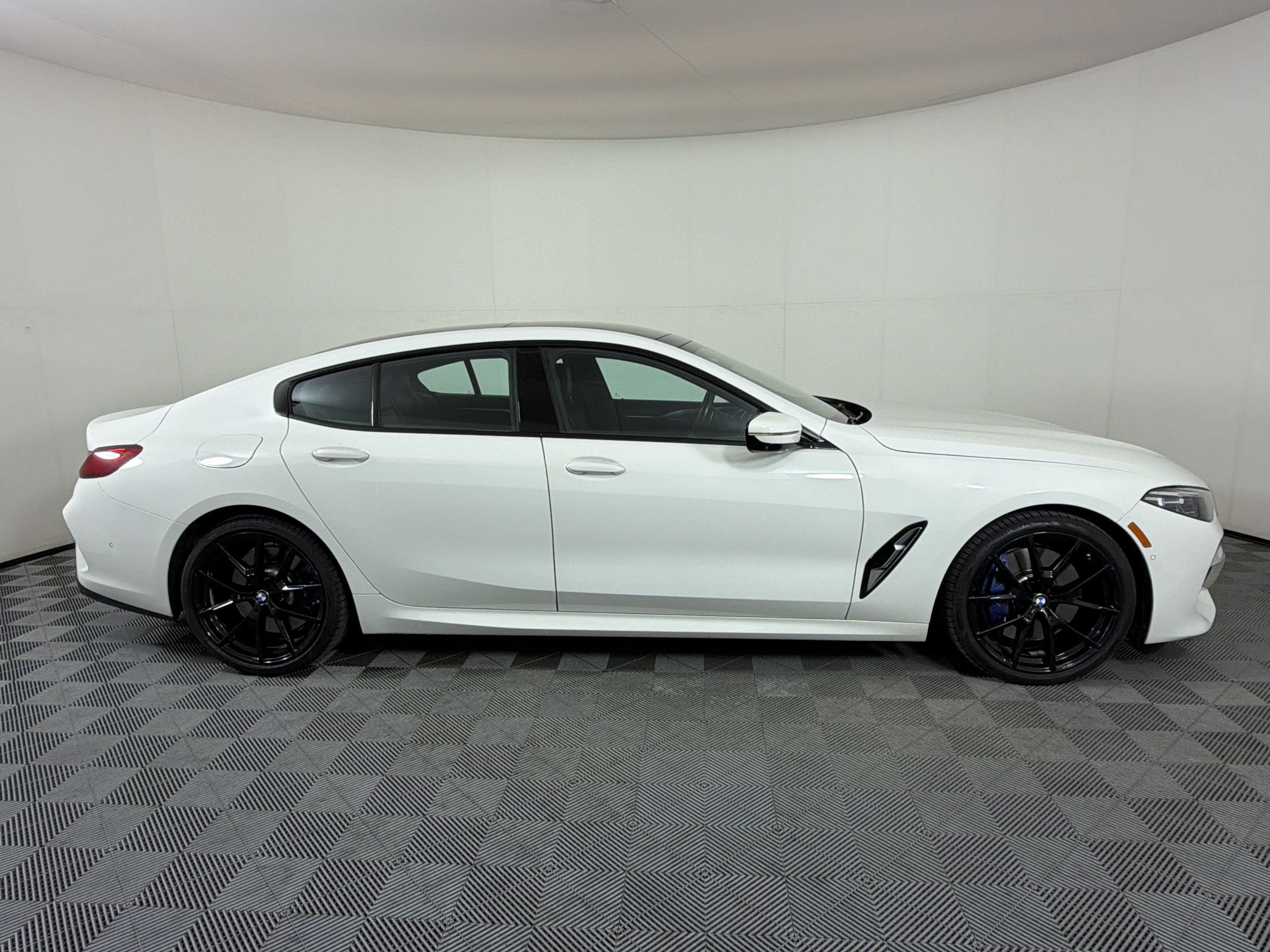 Used 2020 BMW 840i Gran Coupe w/ M Sport Package RWD image 9