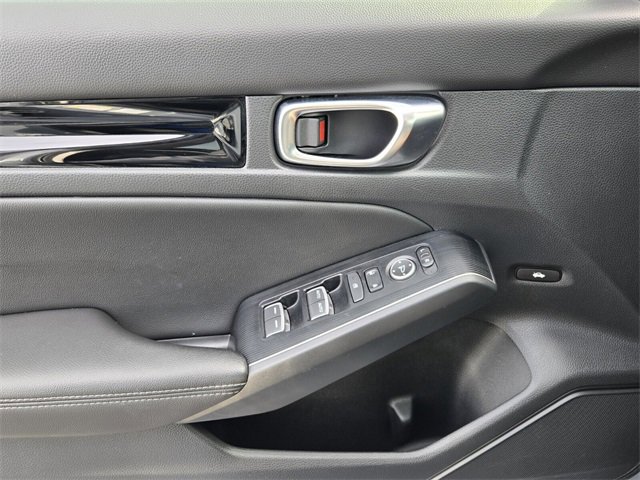 Used 2023 Honda Civic Touring image 30