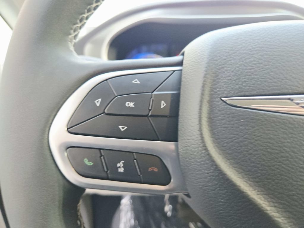 Used 2024 Chrysler Pacifica Touring-L w/ Road Tripper Package FWD image 21