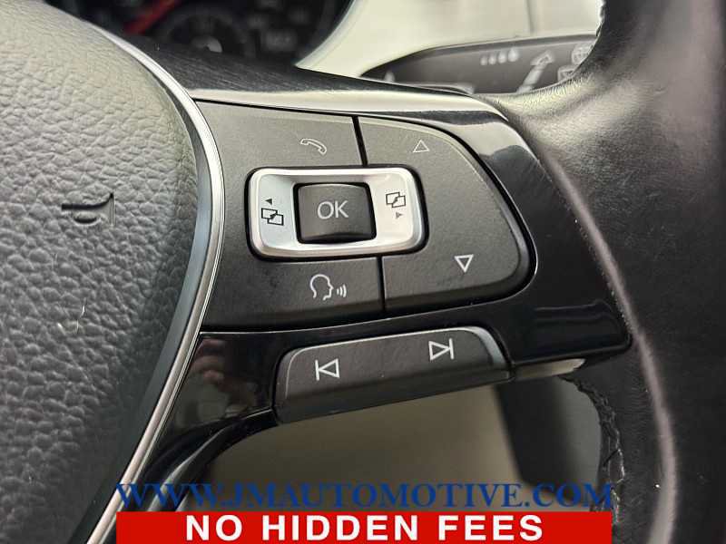 Used 2017 Volkswagen Golf S AWD/4WD image 43