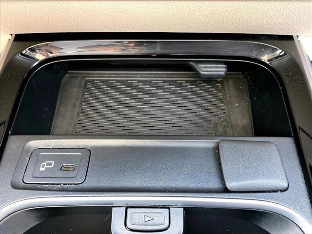 Used 2022 Mercedes-Benz GLB 250 image 26