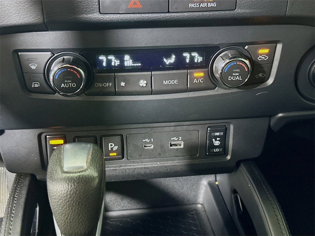Used 2022 Nissan Frontier PRO-4X w/ Pro-4X Premium Package image 26