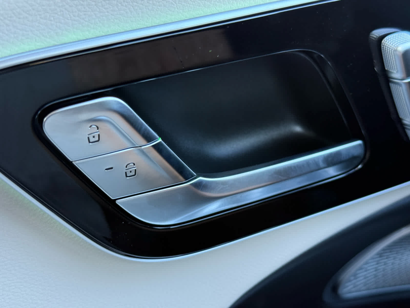 Certified 2026 Mercedes-Benz E 350 4MATIC Sedan image 24