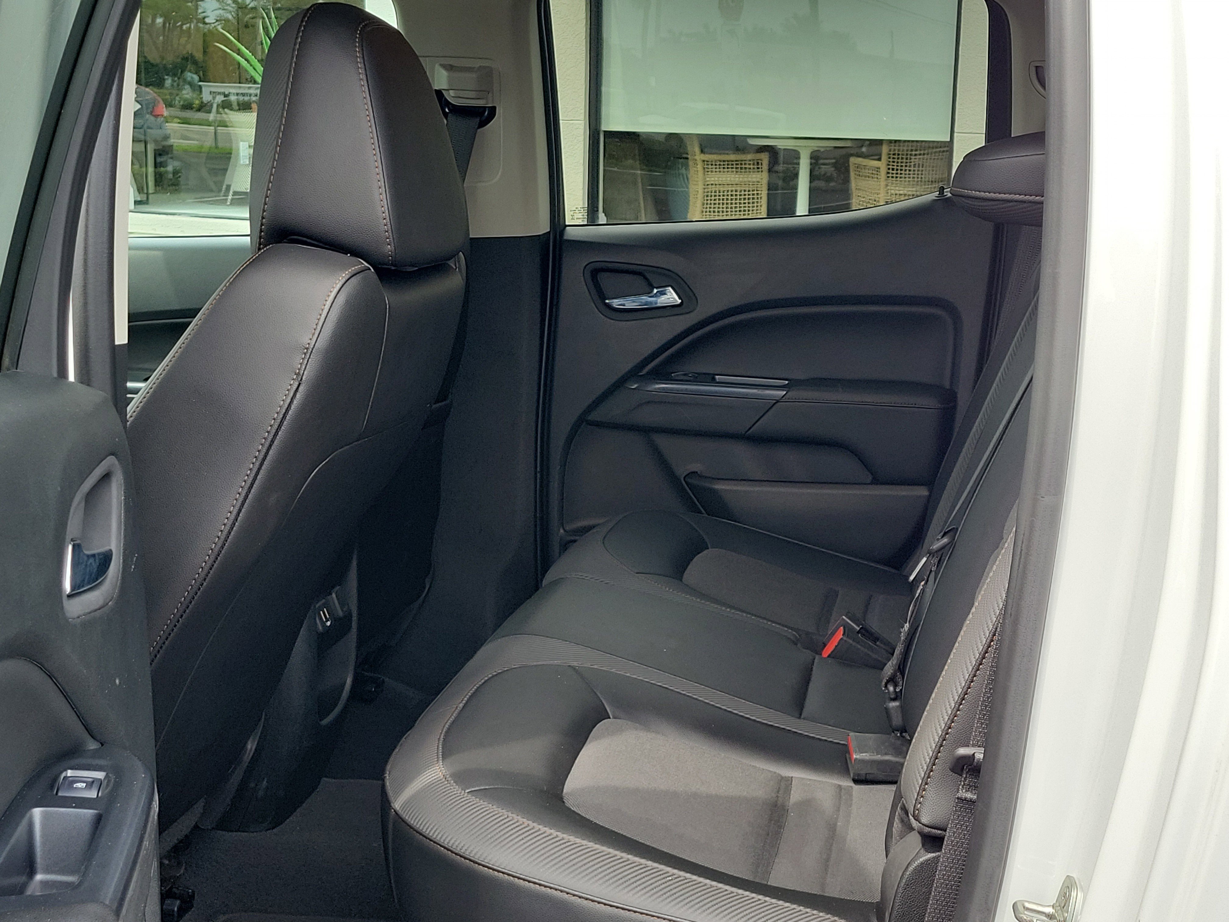 Used 2022 GMC Canyon AT4 image 15