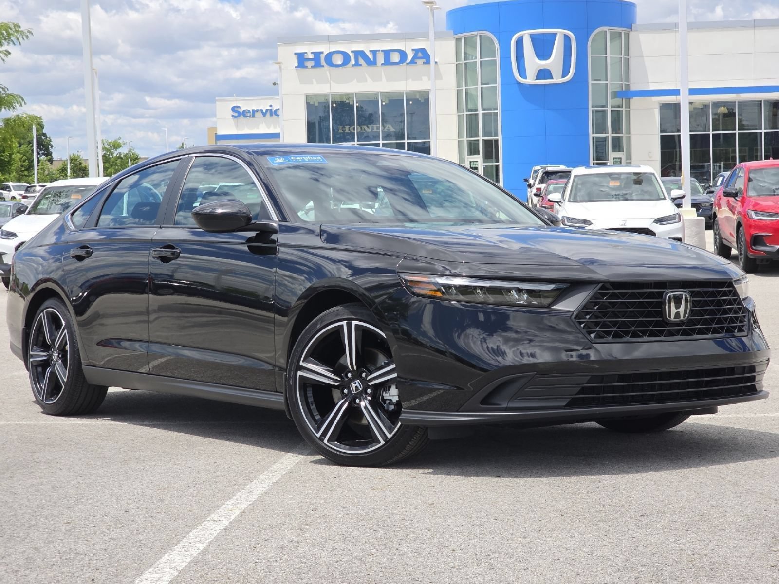 Used 2025 Honda Accord Sport image 2