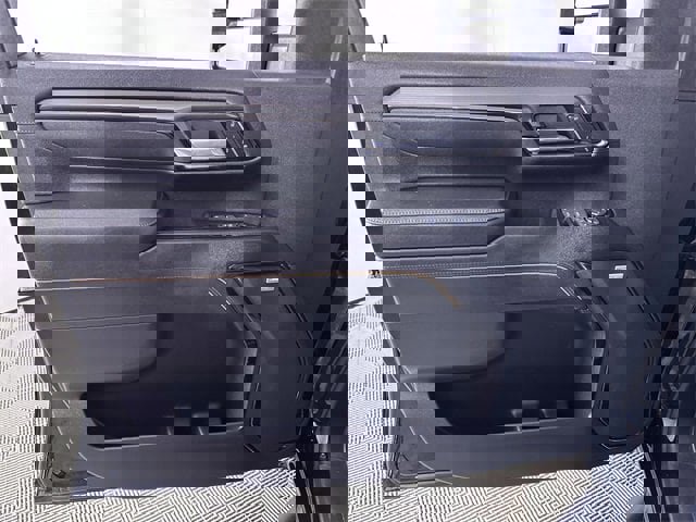 Used 2025 GMC Sierra 2500 AT4 image 23