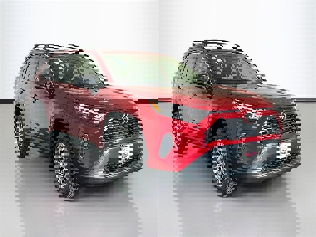 New 2025 Toyota RAV4 LE image 3