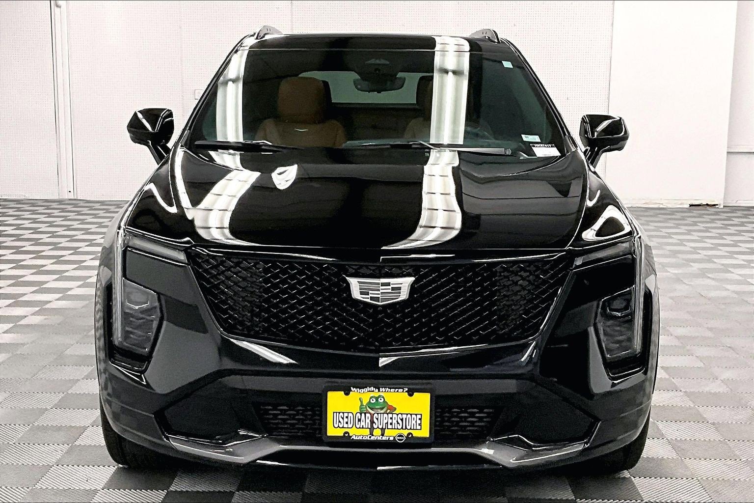 Used 2025 Cadillac XT4 Sport AWD/4WD image 4