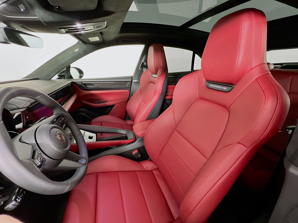 New 2026 Porsche Macan Turbo Electric image 5