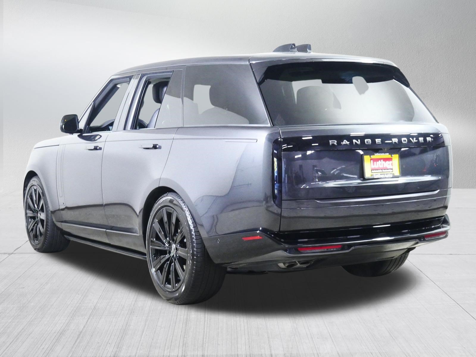 Used 2024 Land Rover Range Rover Autobiography AWD/4WD image 5