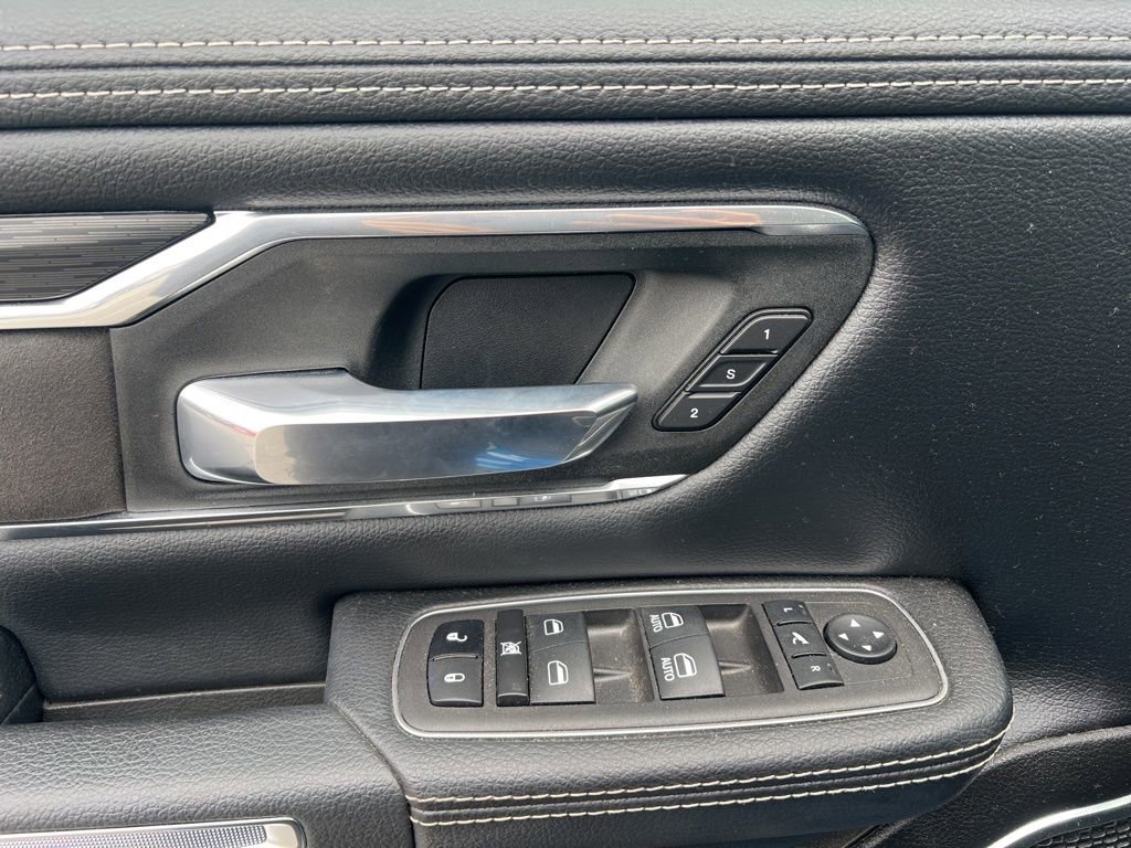 Used 2024 RAM 1500 Laramie image 10