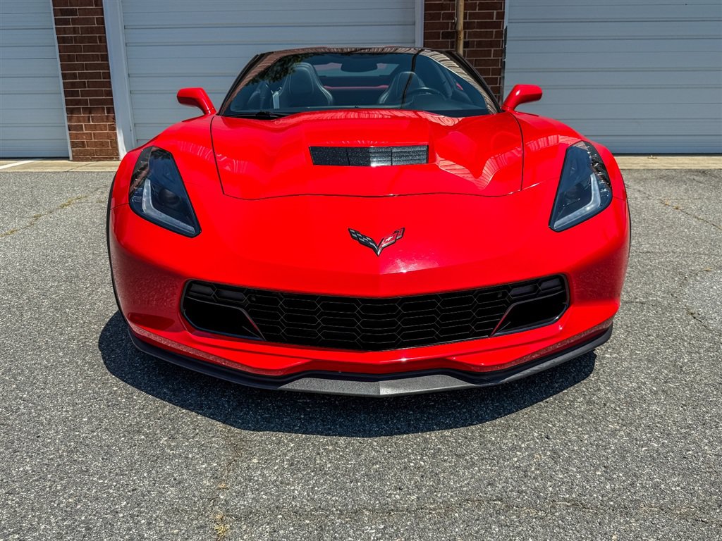 Used 2019 Chevrolet Corvette Grand Sport w/ Carbon Flash Badge Package RWD image 12